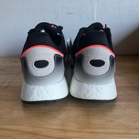 Adidas Tresc Run - Picture 3 of 5